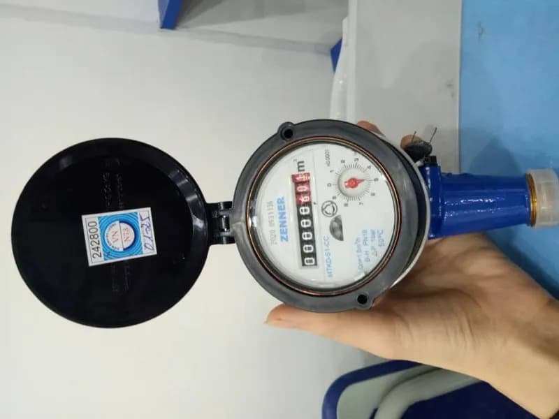 Đồng hồ đo nước Zenner DN15 phi 21 kết nối ren