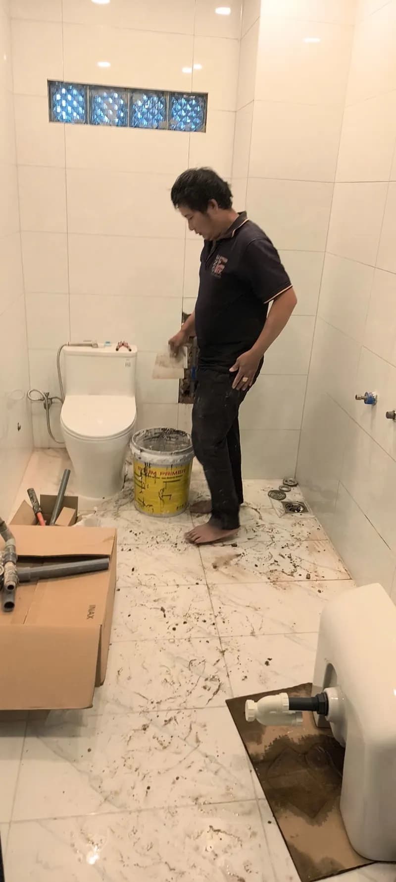 Trước sửa bồn cầu INAX tại Tân Phú — thợ Bùi Văn An