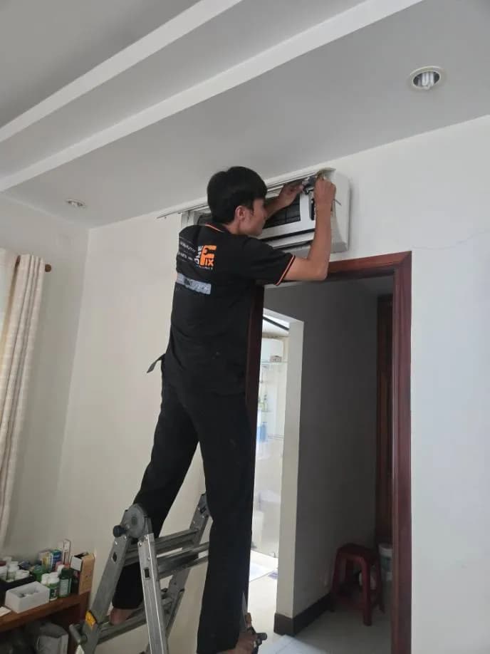 Trước sửa máy lạnh treo tường Panasonic tại Phường 13, Bình Thạnh — thợ LỘC LÊ