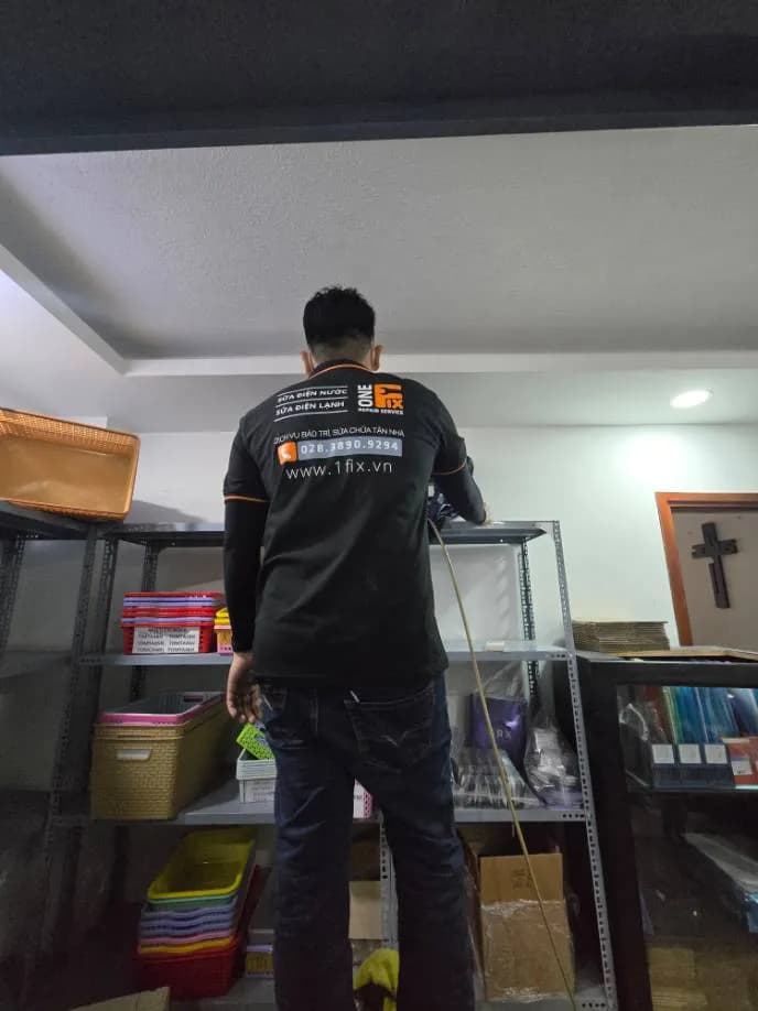 Sau khi hoàn thành sửa máy lạnh treo tường AQUA tại Phường 4, Quận 8 — thợ Lê Hữu Lộc
