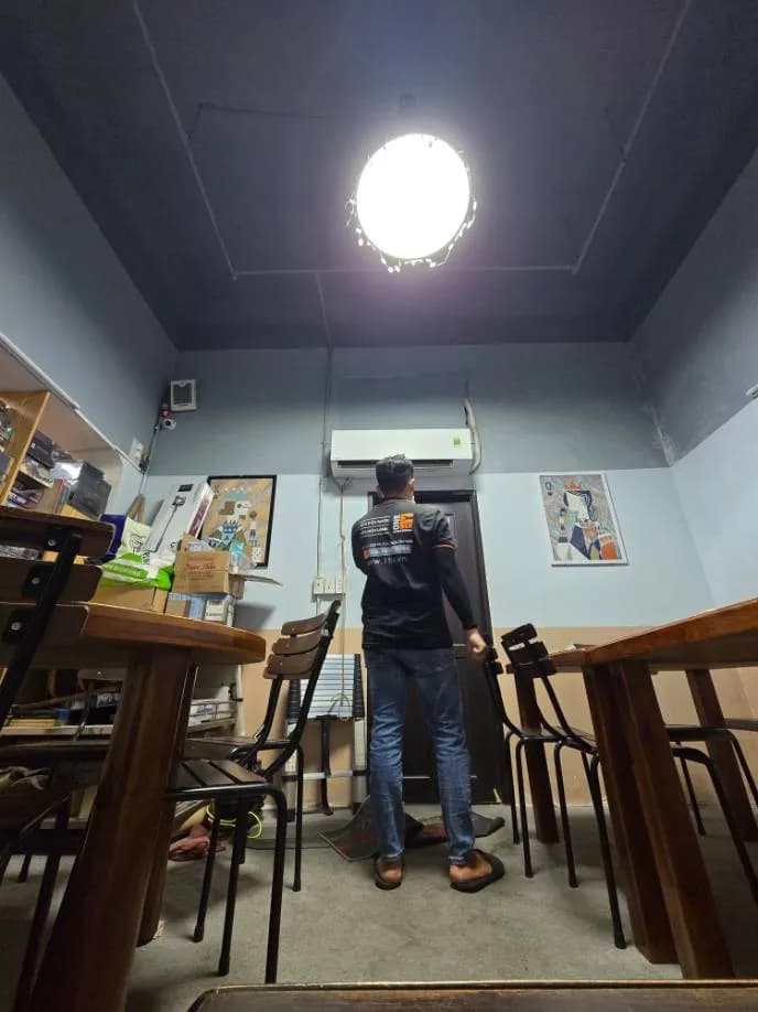 Sau khi hoàn thành sửa máy lạnh treo tường Daikin tại Phường 4, Quận 5 — thợ Lê Hữu Lộc