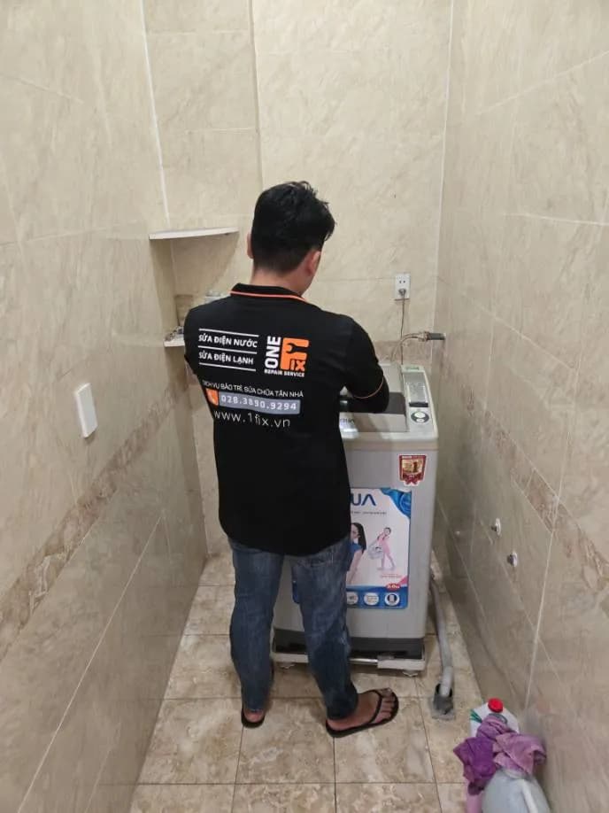 Sau khi hoàn thành sửa máy giặt lồng đứng AQUA tại Phường 6, Quận 10 — thợ Lê Hữu Lộc