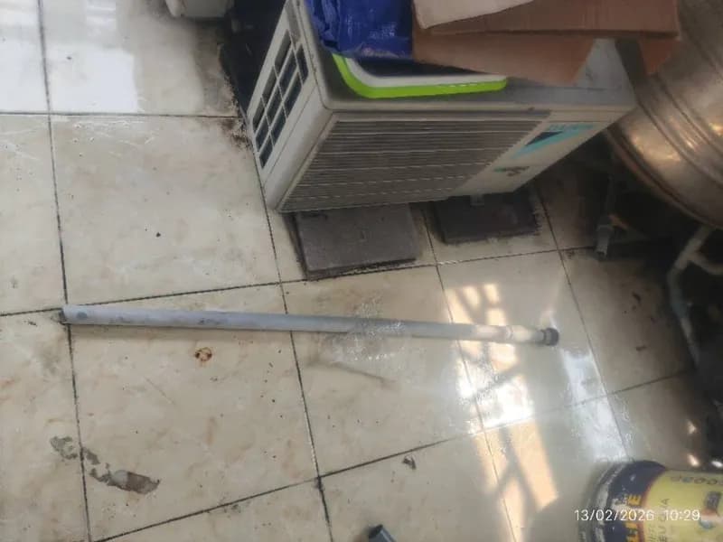 Trước sửa bồn nước inox Daikin tại Phường 3, Quận 3 — thợ Nguyễn Hoàng Khánh