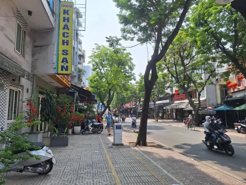 Trước sửa Lâm Huyền tại Phường 9, Quận 3 — thợ ĐÔNG TRẦN