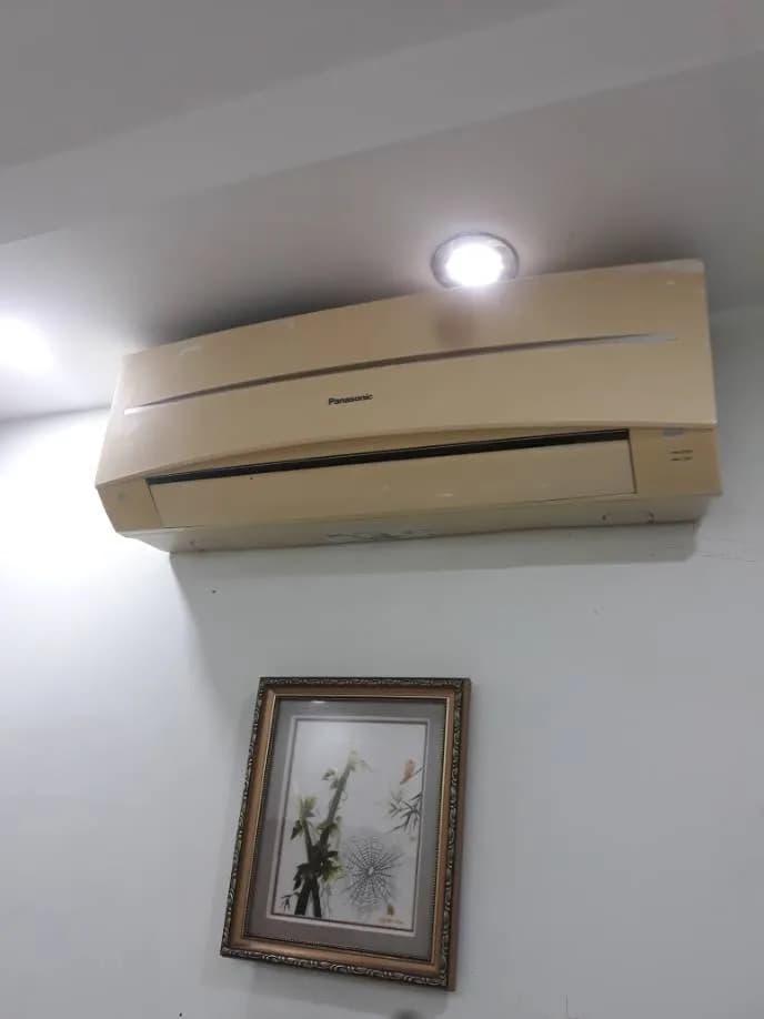 Trước sửa máy lạnh treo tường Panasonic tại Quận 1 — thợ CHÍ TÂM