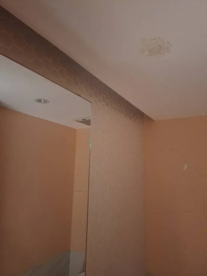Trước sửa: Thay thế đèn tuýp bằng đèn LED dây hắt trần tại TPHCM tại TPHCM — thợ ĐÔNG TRẦN