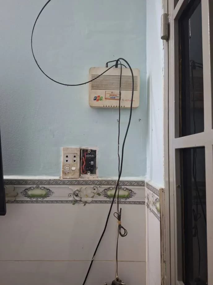 Trước sửa công tơ điện FPT tại Phường 7, Quận 8 — thợ ĐÔNG TRẦN