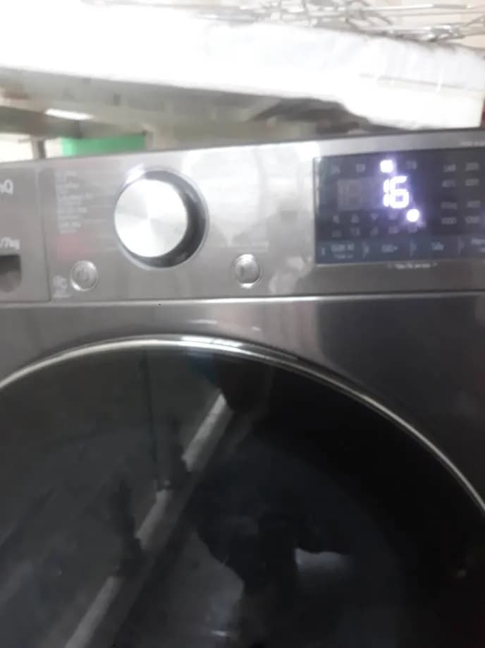 Trước khi sửa: Vệ sinh đường ống cấp nước máy giặt bị tắc tại Quận 1 tại Quận 1