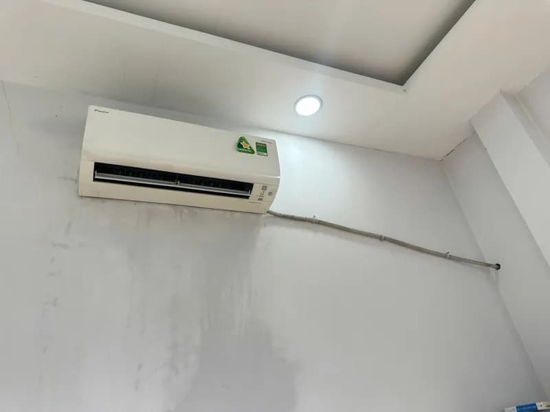 Sau khi hoàn thành sửa máy lạnh treo tường Daikin tại Hóc Môn — thợ ĐỨC ĐỖ