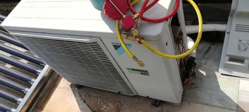 Trước sửa máy lạnh treo tường Daikin tại Hóc Môn — thợ ĐỨC ĐỖ