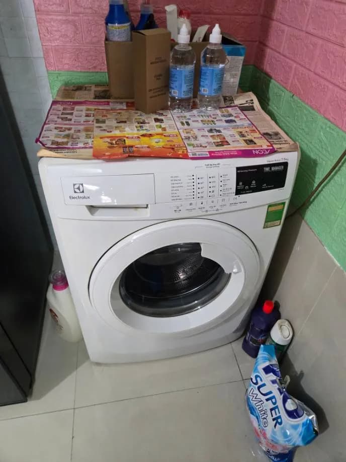Trước sửa máy giặt cửa trước Electrolux tại Bình Tân — thợ LỘC LÊ