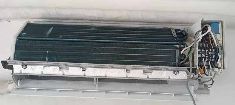 Kết quả Máy lạnh Aqua yếu lạnh, mở ra thấy dàn lạnh bám bụi dày quá tại Thủ Đức — thợ Vũ Đăng