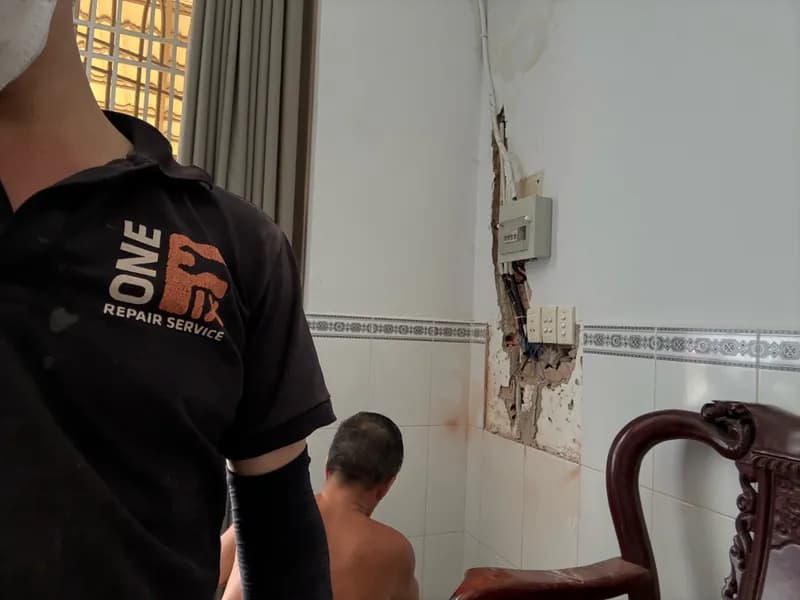 Sau khi hoàn thành sửa ổ cắm điện tại Quận 1 — thợ VŨ HỒ
