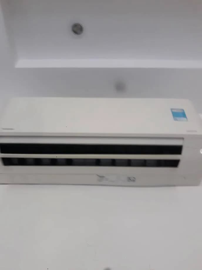 Sau khi hoàn thành sửa máy lạnh treo tường Toshiba tại TPHCM — thợ CHÍ TÂM