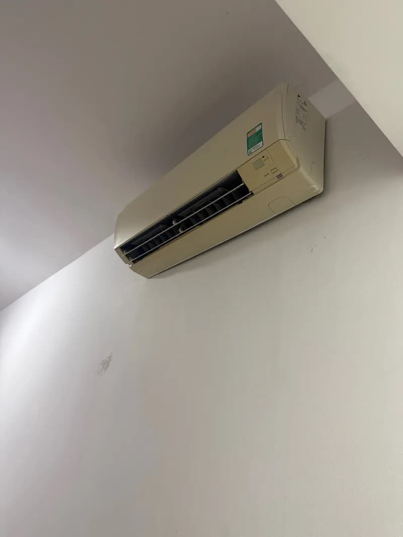 Sau khi hoàn thành sửa máy lạnh treo tường Daikin tại Quận 2 — thợ ĐỨC ĐỖ