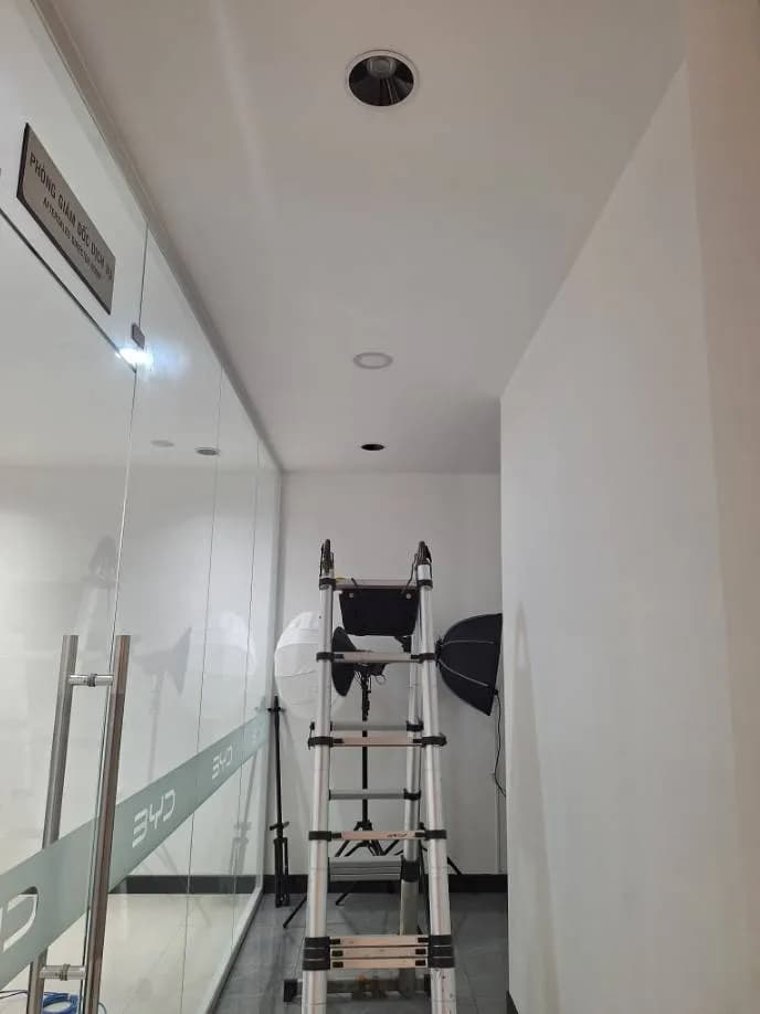Trước sửa đèn âm trần tại Quận 7 — thợ ĐÔNG TRẦN