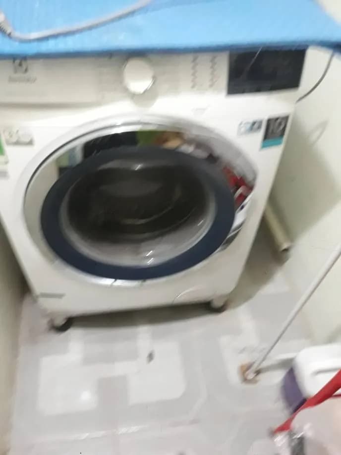Trước sửa máy lạnh treo tường Electrolux tại Phú Nhuận — thợ Vũ Đăng