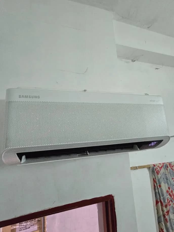 Trước sửa máy lạnh treo tường Samsung tại Phường 12, Tân Bình — thợ LỘC LÊ