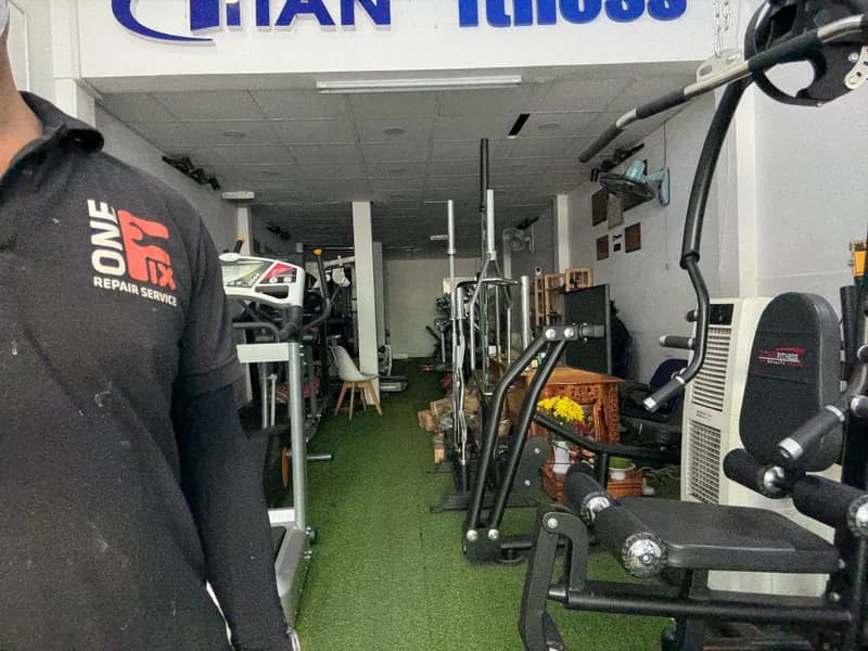 Trước sửa quạt treo tường Senko tại Tân Phú — thợ VŨ HỒ