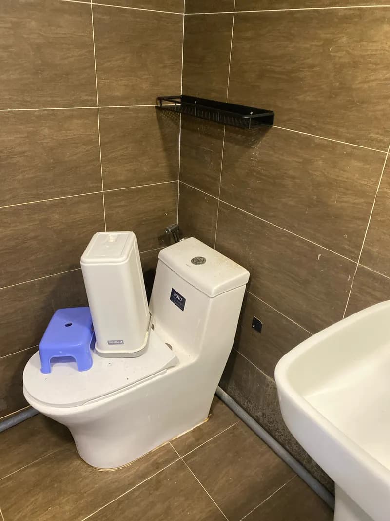 Trước khi sửa: Lắp đặt kệ treo tường 3 tầng tại Phường 3, Tân Bình tại Phường 3, Tân Bình