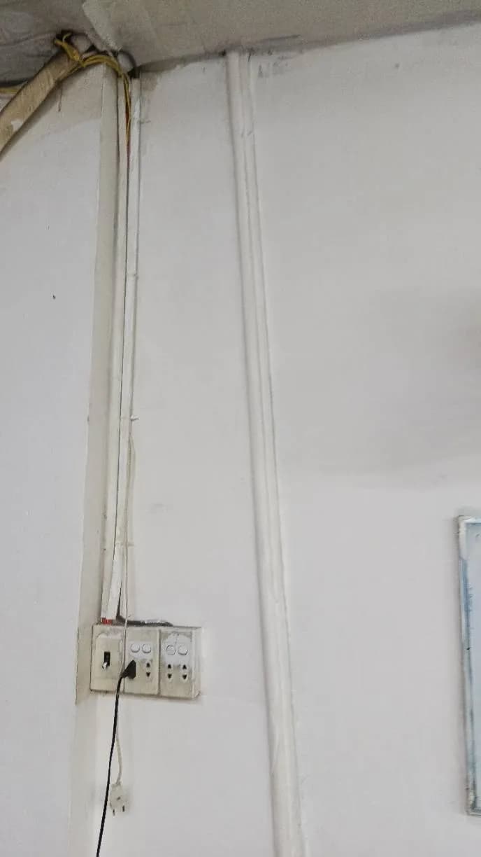 Trước sửa ổ cắm điện tại Phường Tân Bình, Tân Bình — thợ Võ Hồng Hải