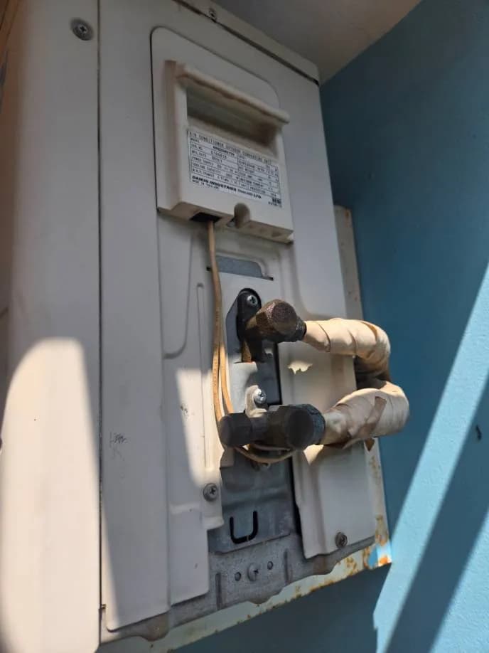 Sau khi hoàn thành sửa dàn nóng máy lạnh Daikin tại Thủ Đức — thợ LỘC LÊ