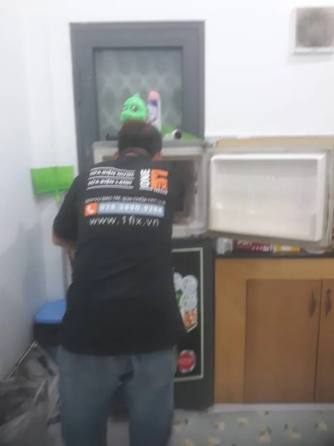 Trước sửa tủ lạnh tại Quận 1 — thợ HUY ĐẶNG