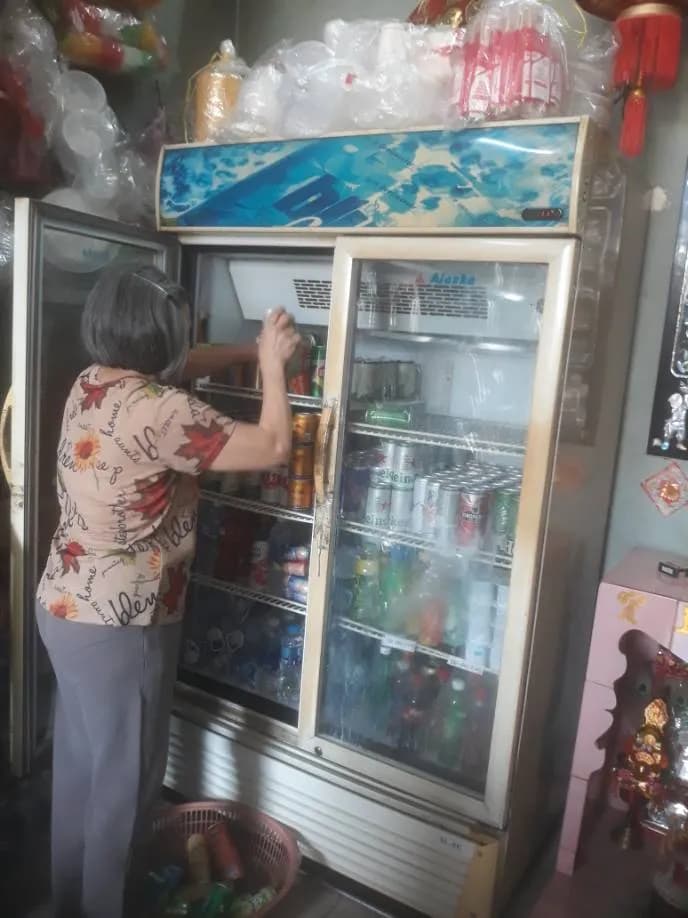 Sau khi hoàn thành sửa tủ mát trưng bày Alaska tại Quận 1 — thợ Đặng Anh Huy