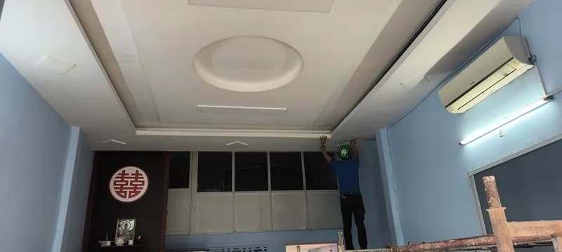 Trước khi sửa: Chống thấm sàn sân thượng bằng keo Polyurethane tại Bình Thạnh