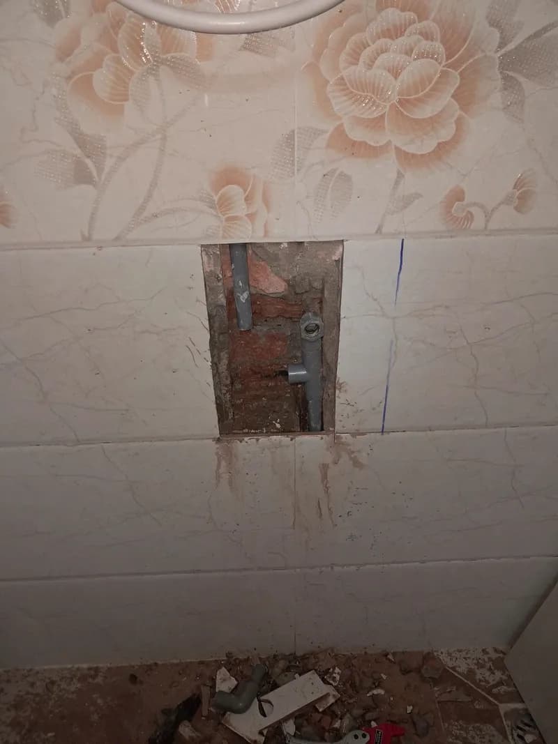 Trước sửa vòi sen tắm tại phường Phú Nhuận, Phú Nhuận — thợ Bùi Văn An