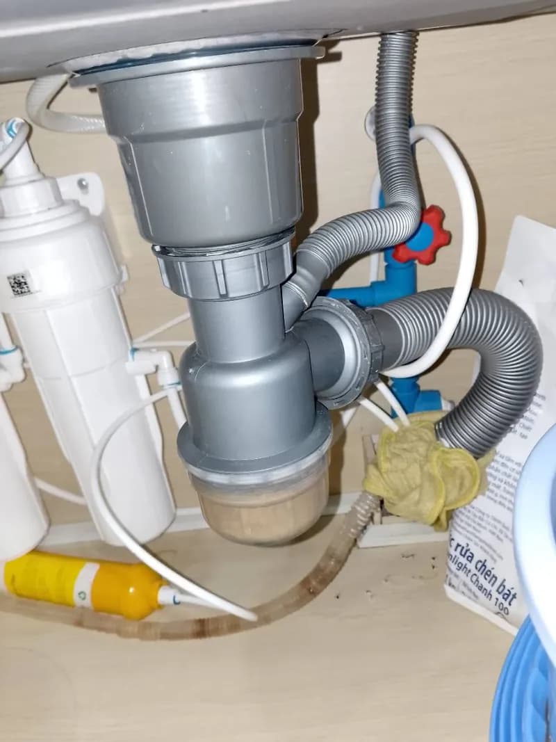 Trước khi sửa: Thông tắc bồn rửa chén, vệ sinh đường ống tại Quận 1 tại Quận 1