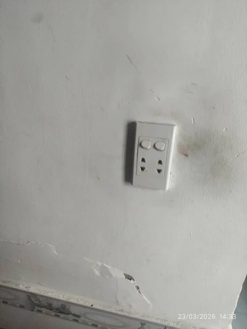 Trước khi sửa: Thay ổ cắm điện âm tường Panasonic chính hãng tại Bình Tân tại Bình Tân