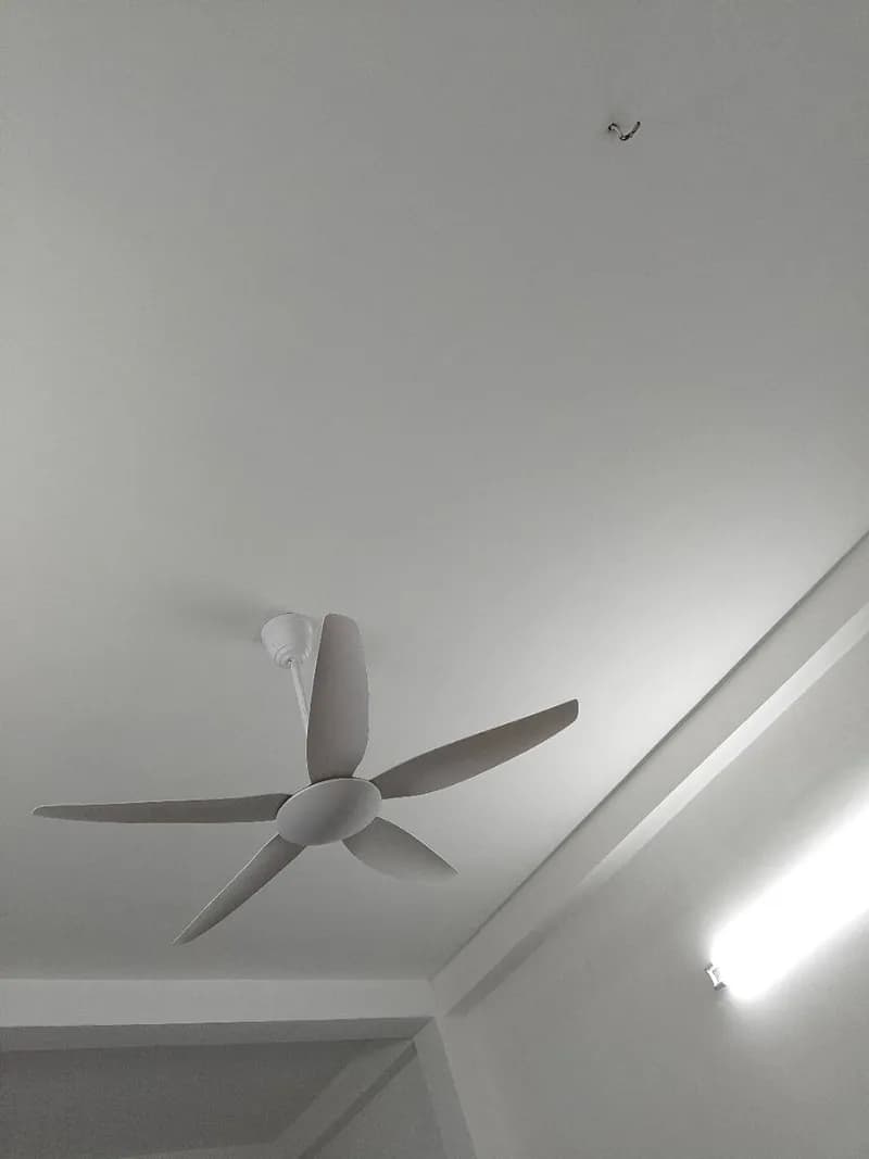 Trước sửa quạt trần tại Quận 1 — thợ Võ Hồng Hải