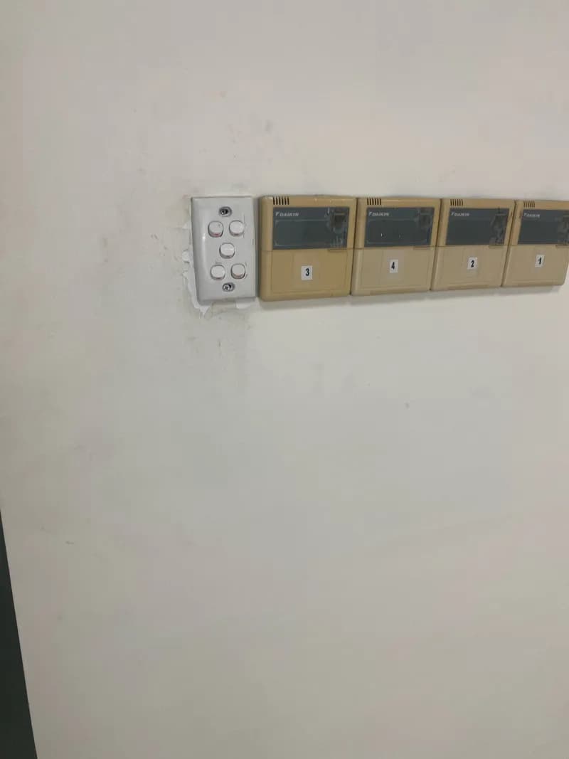 Trước sửa bảng điều khiển máy lạnh Daikin tại Phường 12, Tân Bình — thợ DUY HỒ