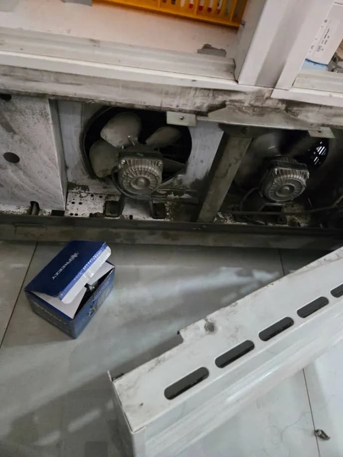 Trước khi sửa: Vệ sinh và bảo dưỡng quạt dàn nóng tủ mát tại TPHCM tại TPHCM