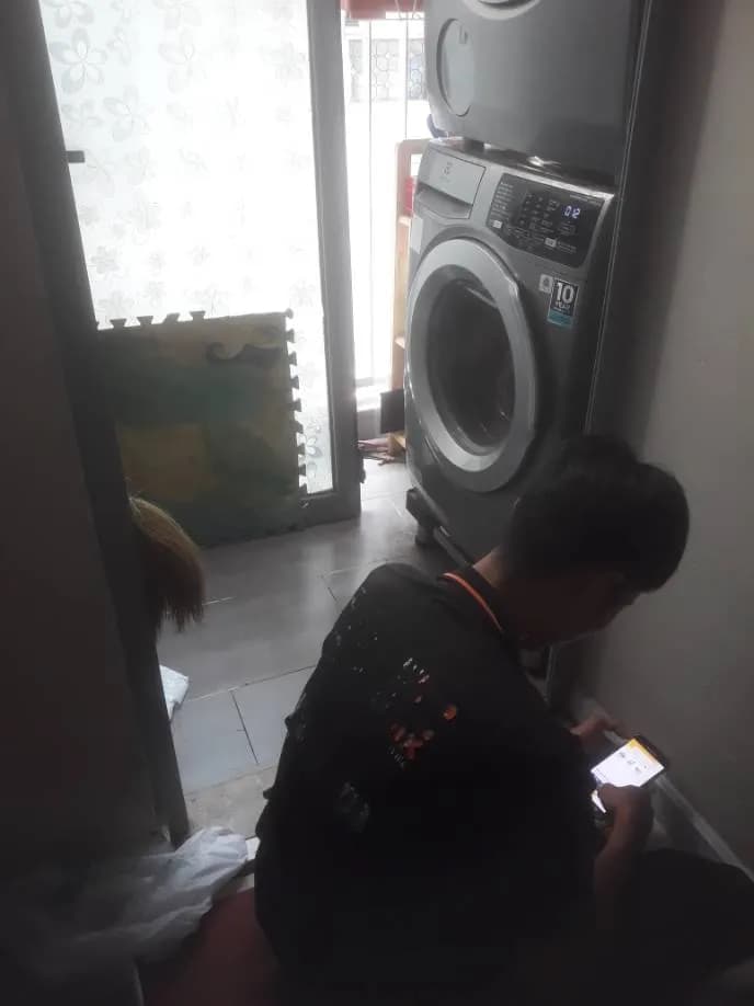 Sau khi hoàn thành sửa máy giặt lồng đứng Electrolux tại TPHCM — thợ HUY ĐẶNG