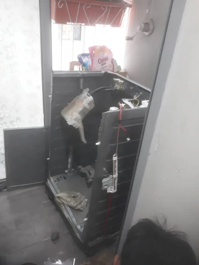 Trước sửa máy giặt lồng đứng Electrolux tại TPHCM — thợ HUY ĐẶNG