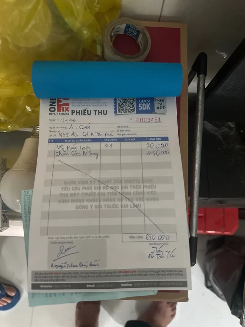 Sau khi hoàn thành sửa máy lạnh OneFix tại Tân Phú — thợ Đặng Anh Huy