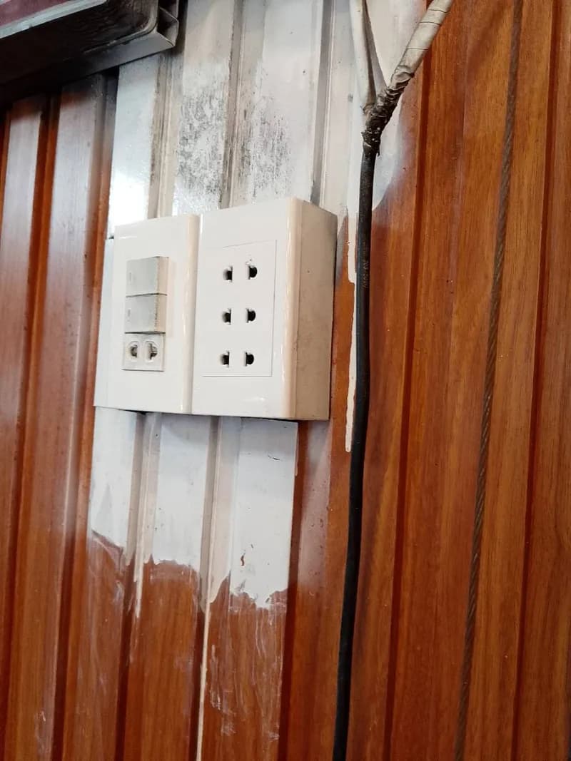 Sau khi hoàn thành sửa ổ cắm điện tại TPHCM — thợ ĐỖ NHIỀU