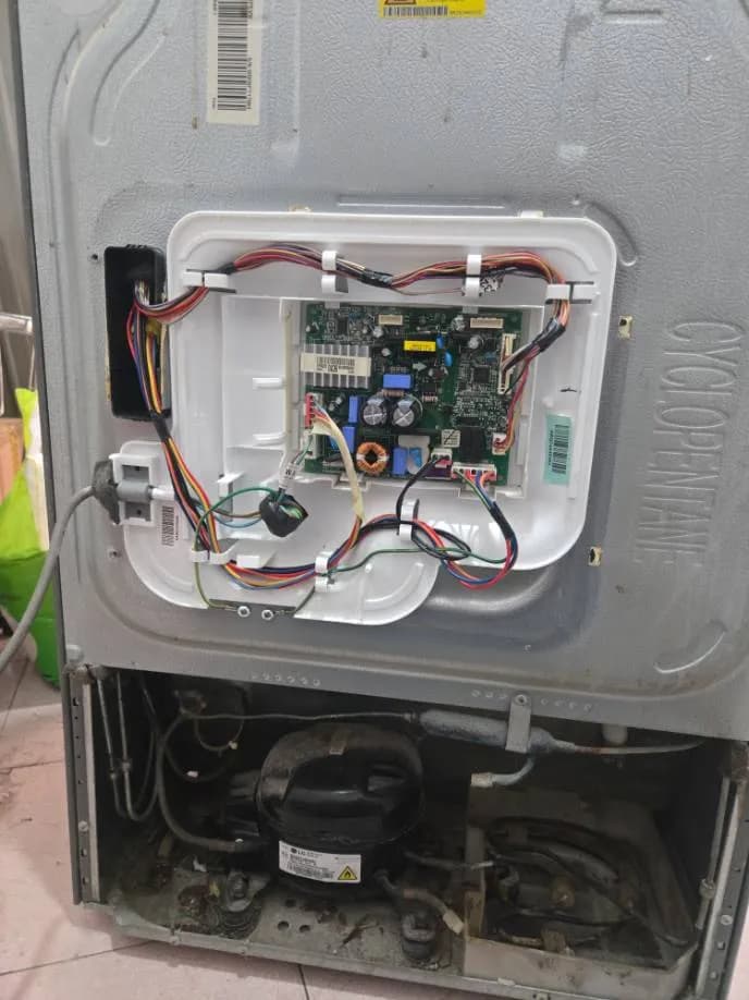 Kết quả Thay Board Mạch Tủ Lạnh LG Inverter Tại Thủ Đức TP.HCM tại P.HCM, Thủ Đức — thợ Lê Hữu Lộc