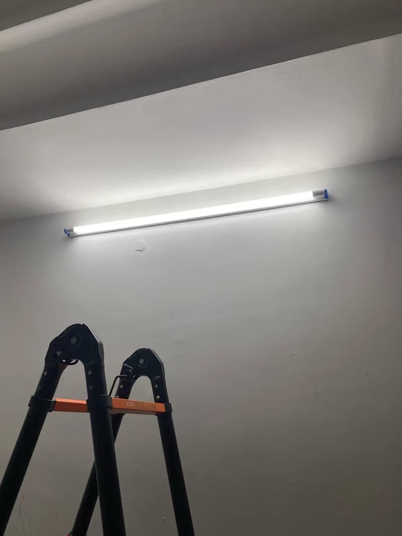 Sau khi hoàn thành sửa đèn tuýp LED tại Bình Tân — thợ DƯƠNG OAI