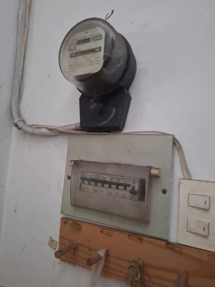 Trước sửa đồng hồ điện, hộp cầu dao, công tắc ổ cắm SINO tại TPHCM — thợ ĐÔNG TRẦN