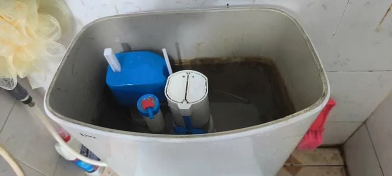 Sau khi hoàn thành sửa két nước bồn cầu UNAX tại TPHCM — thợ An Bui Van