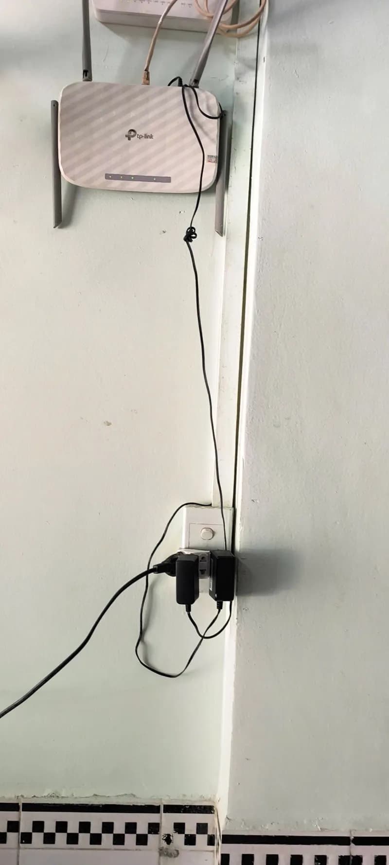 Sau khi hoàn thành sửa bộ định tuyến wifi TP-Link tại TPHCM — thợ An Bui Van