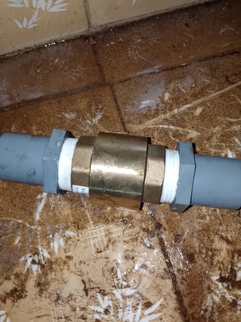 Thay thế van một chiều chống tràn bồn nước tại TPHCM tại TPHCM