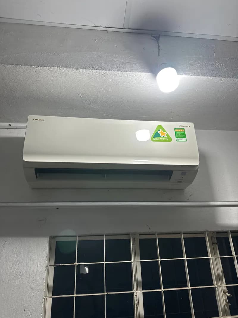 Trước sửa dàn nóng máy lạnh Daikin tại TPHCM — thợ TÚ ĐỖ