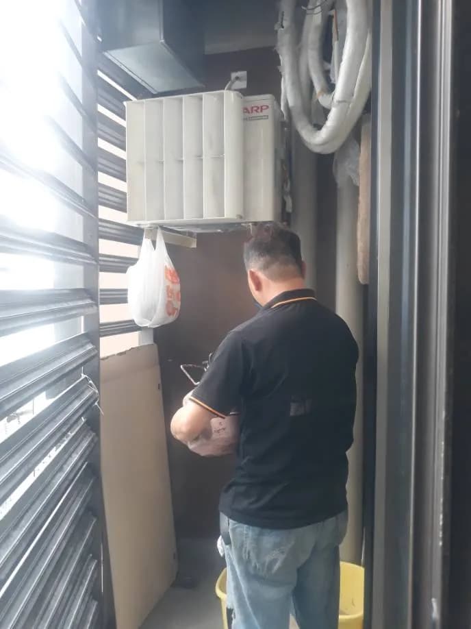 Sau khi hoàn thành sửa cục nóng máy lạnh ARP tại TPHCM — thợ HUY ĐẶNG