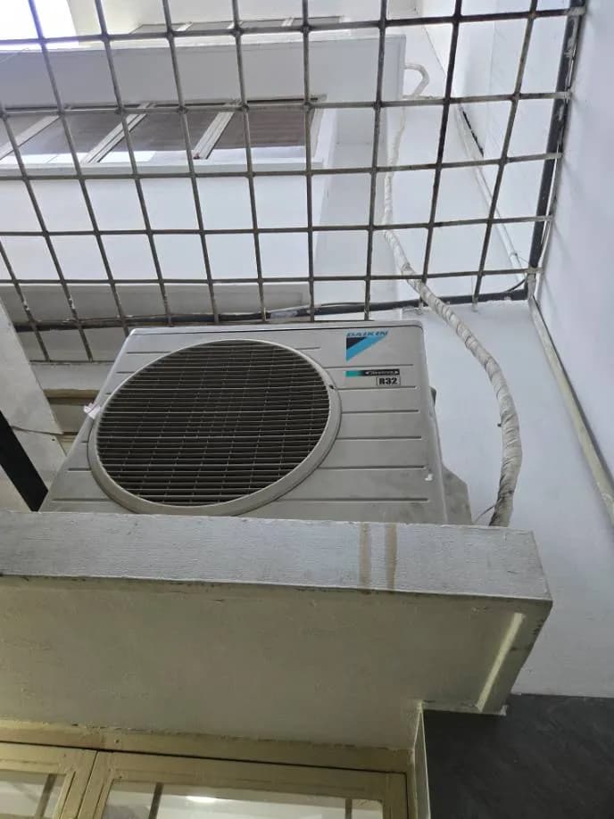 Kết quả Hàn xì tán dàn nóng, nạp gas R32 máy lạnh Daikin TPHCM tại TPHCM — thợ Lê Hữu Lộc