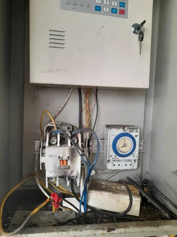 Trước khi sửa: Thay thế khởi động từ bằng CB tép LS tại Tân Bình tại Tân Bình