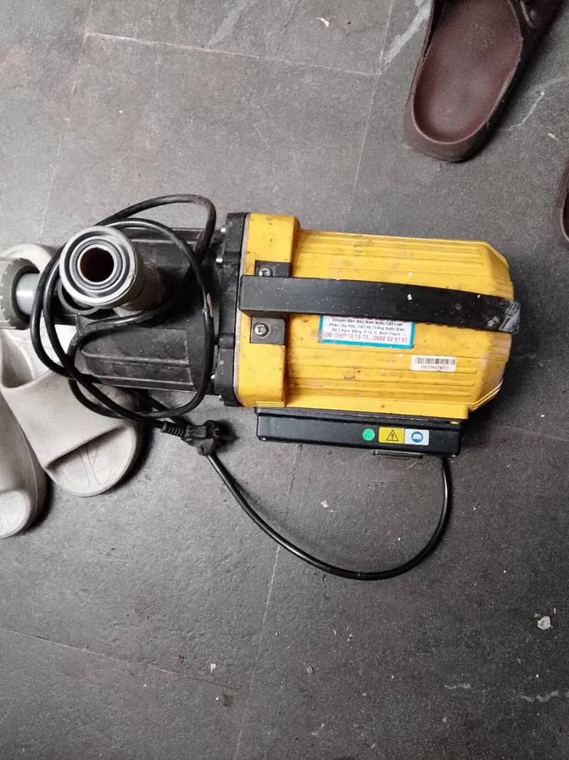 Trước khi sửa: Thay thế lắp đặt máy bơm tăng áp tại TPHCM giá rẻ tại TPHCM